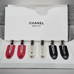 CHANEL Beaute’ Hair Clip Accessory Set (Red, Cream and Black) Set